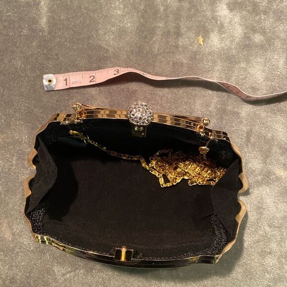 #155 BOUTIQUE Hardshell Mini Bag - Picture 10 of 11